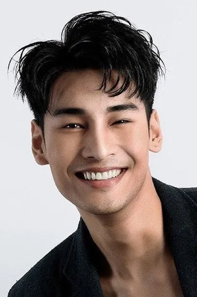 Phakphum Romsaithong