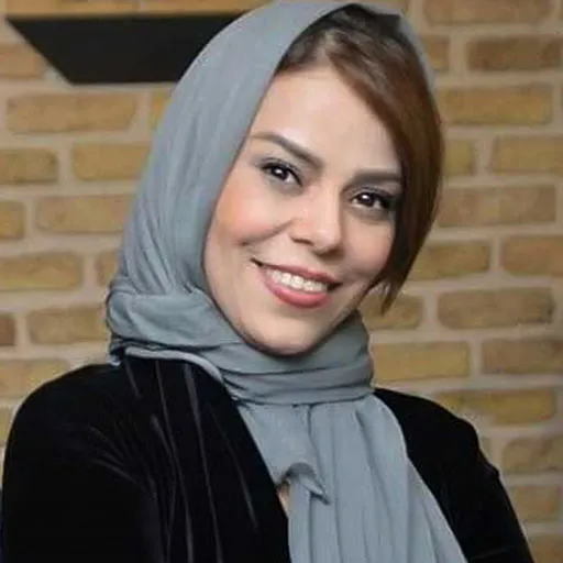 مهنوش صادقی